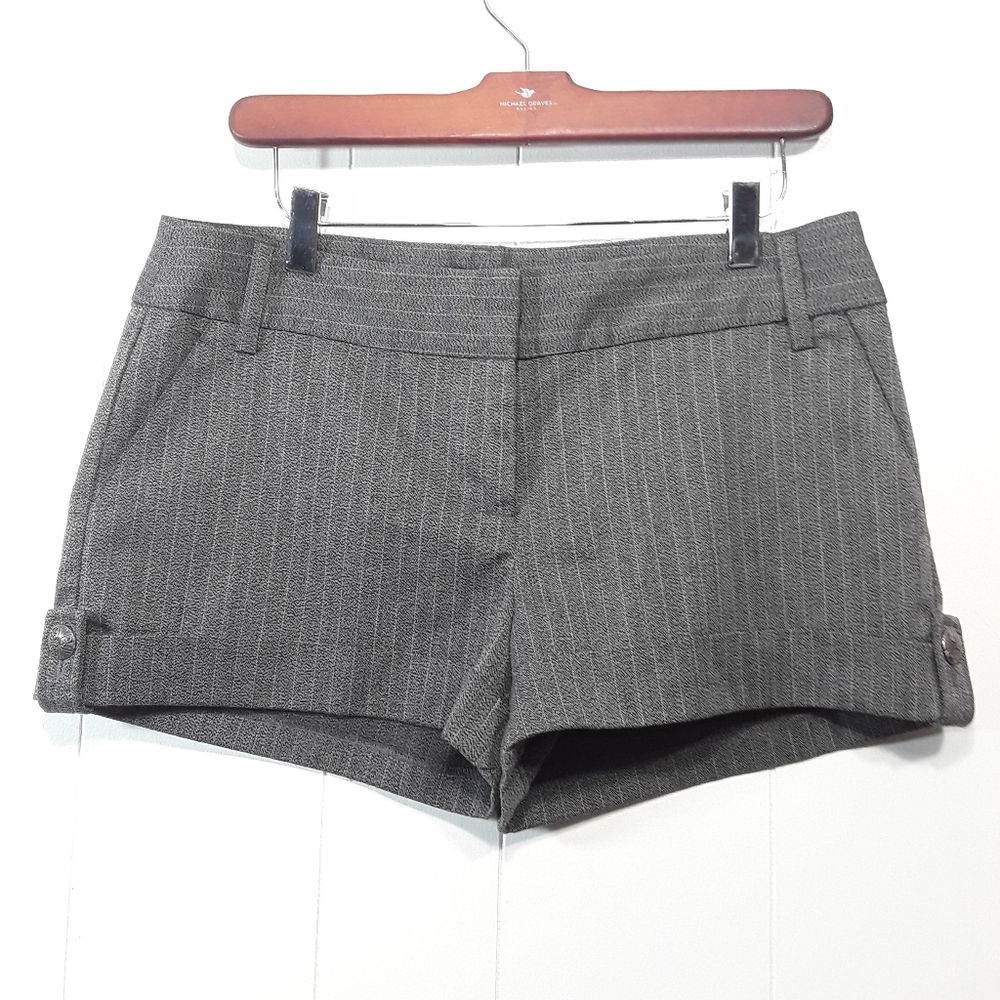 Zinc striped trouser shorts size 11